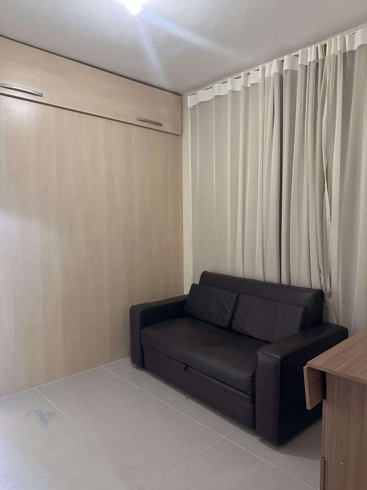 Apartamento para alugar com 1 quarto - ,